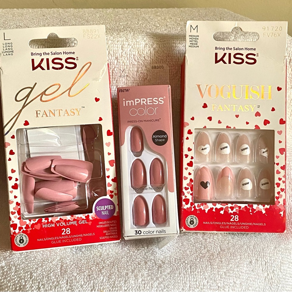 🐭 SALE! KISS Gel Fantasy and imPRESS Nail Set in Pink and Nude Medium and long